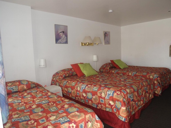 Colorado Inn Motel image 3
